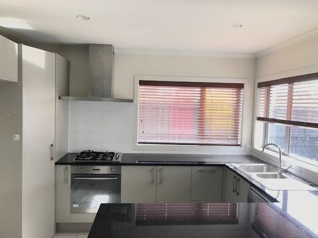 Immaculate Central Living 2