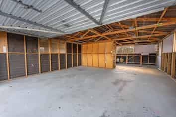 590 Woodbury Road, Woodbury