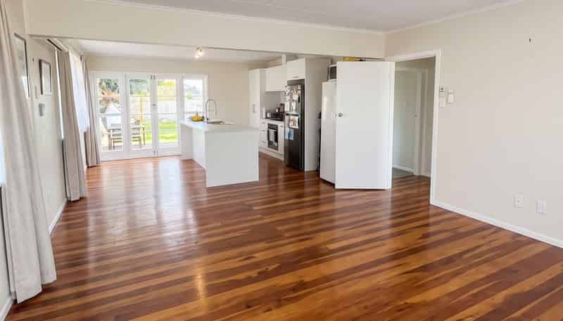 4 Jackson Avenue, Highbury