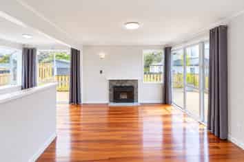 97 Riverpark Crescent, Henderson
