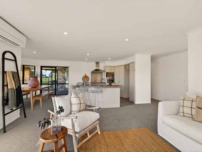 1/93 Peake Road, Cambridge