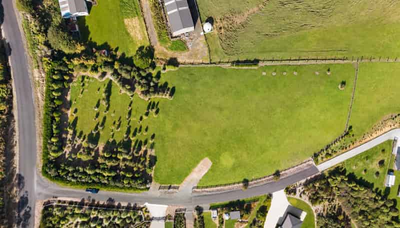 401 Peach Hill Road, Ramarama