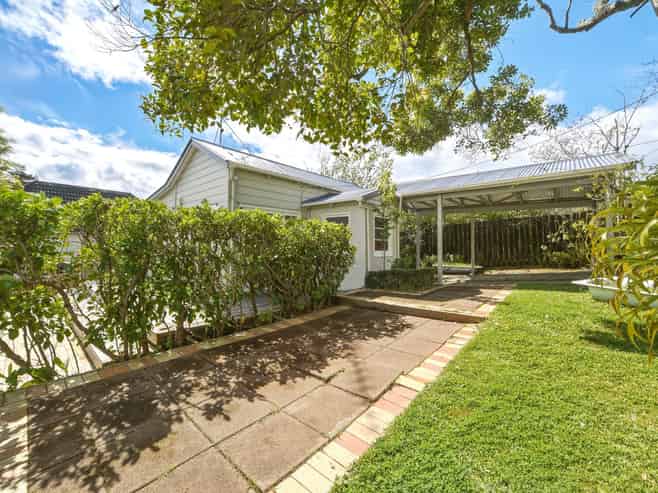 1/173  Onewa Road, Birkenhead
