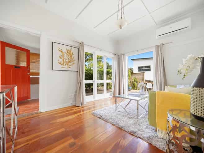 1/173  Onewa Road, Birkenhead