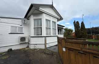 Manawatu / Whanganui - Address withheld