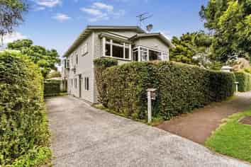5A Woodward Road , Mount Albert