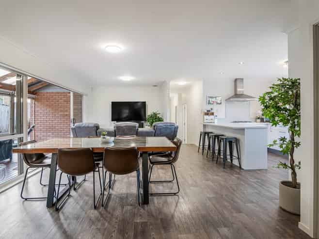 22 Driftwood Drive, Red Beach