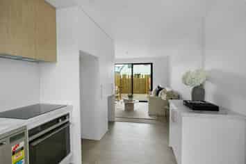 2/65 Ruskin Street, Addington