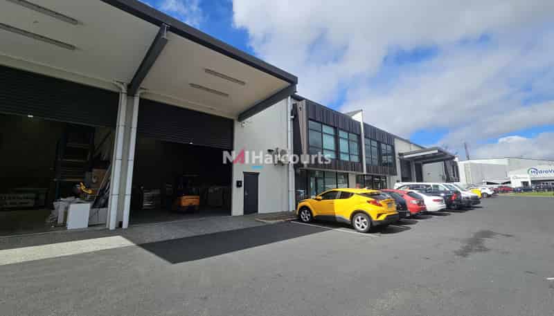 2/4 Rawiri Place, Hobsonville