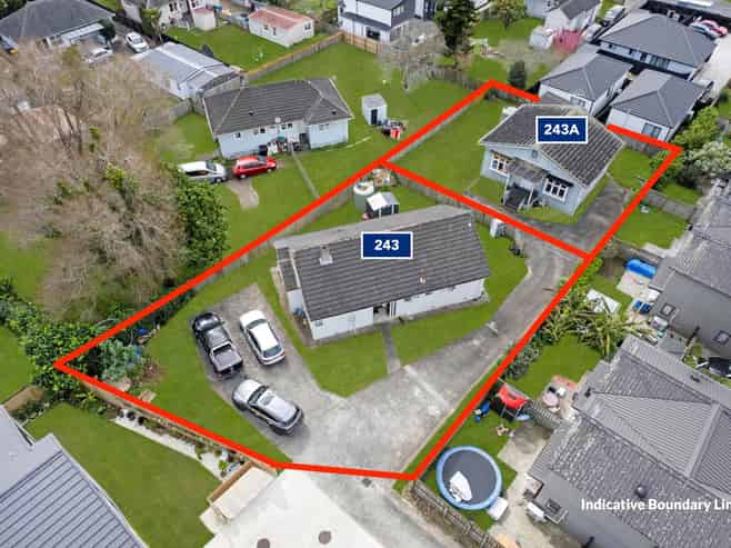 243 & 243A Panama Road, Mount Wellington