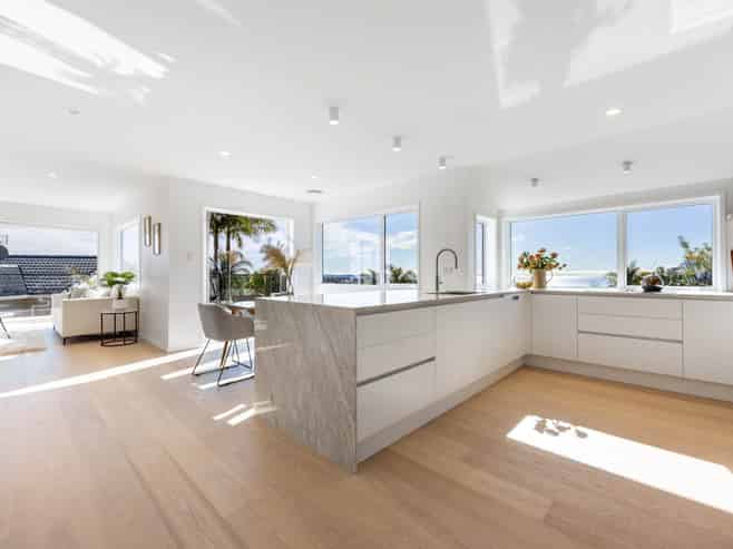 3/3 Galaxy Drive, Mairangi Bay