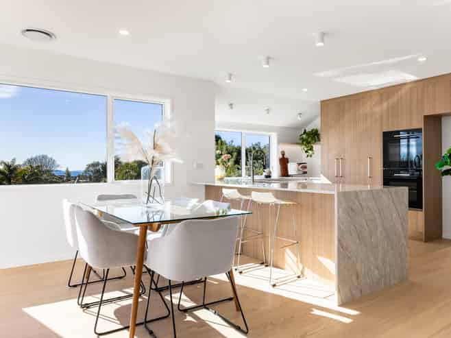 3/3 Galaxy Drive, Mairangi Bay