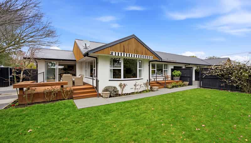 14b Searells Road, Strowan