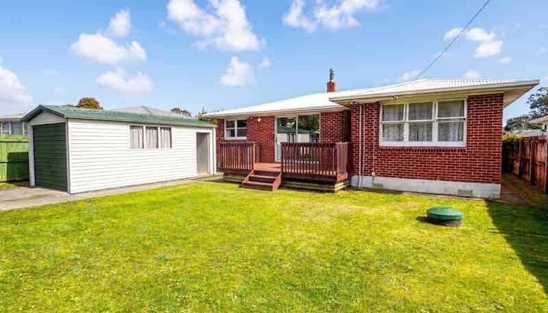 103 Vodanovich Road, Te Atatu South