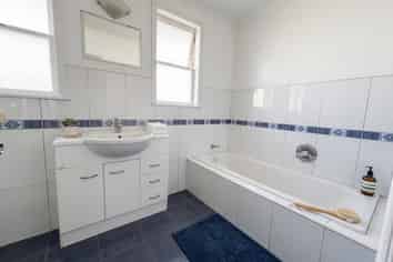 103 Vodanovich Road, Te Atatu South