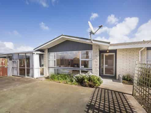 17 Kimbolton Road, Feilding