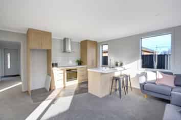 B/14  Glasgow Street , Mosgiel