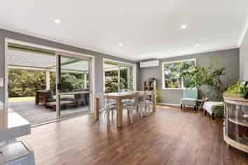 17 Ruth Craig Place, Stanmore Bay