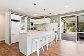 17 Ruth Craig Place, Stanmore Bay