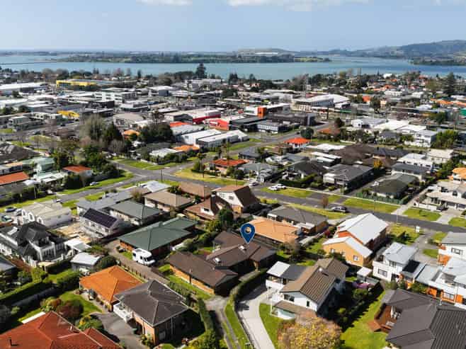 8B Shearman Grove, Tauranga