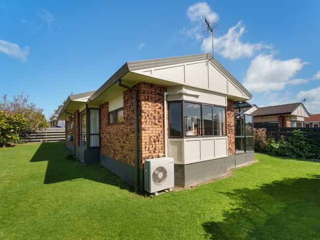 8B Shearman Grove, Tauranga