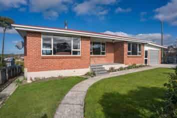 16 Ross Street, BALCLUTHA
