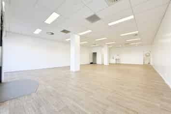 Heart of Browns Bay Retail | 124m2