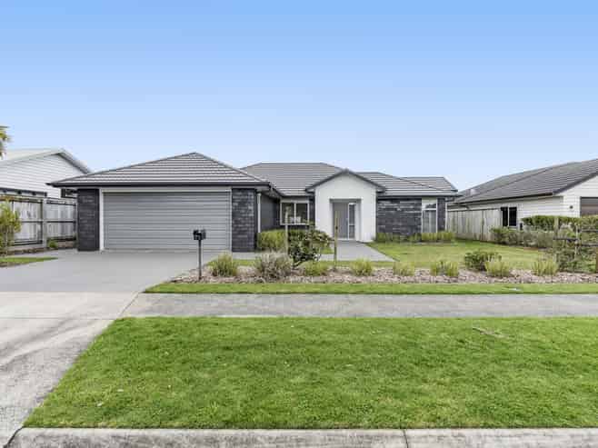 71 Links Drive, Waiwhakaiho