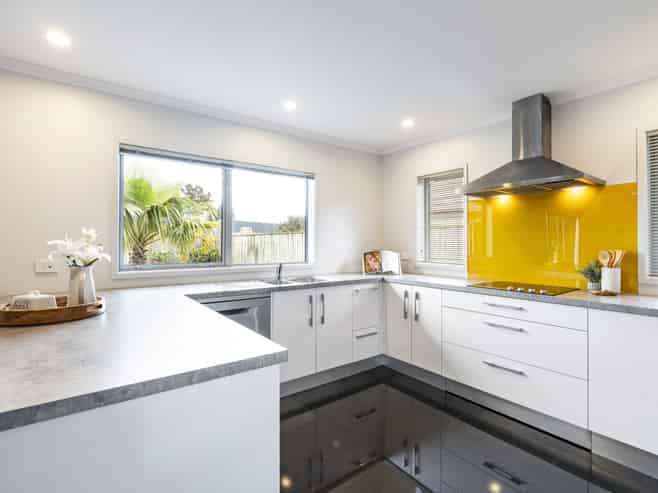 71 Links Drive, Waiwhakaiho