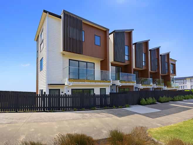 91 Joshua Carder Drive, Hobsonville