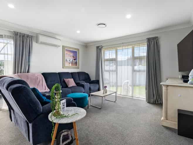 5 Dumas Place, Rosehill