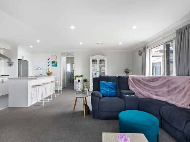5 Dumas Place, Rosehill