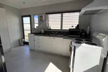 Beautiful Standalone Office in Te Atatu