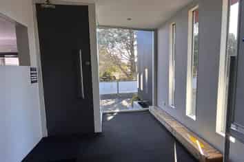 Beautiful Standalone Office in Te Atatu