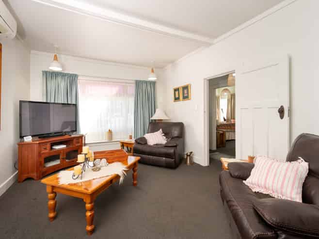 705 Grays Road, Mahora