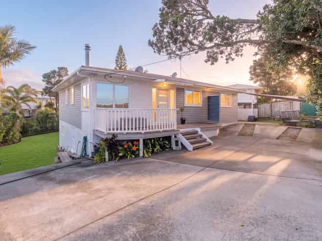 281 Rangatira Road, Beach Haven