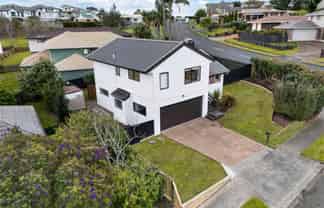 1/42 Lexington Drive, Botany Downs