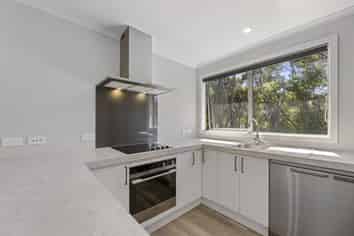 11 Tree Top Drive, Portobello