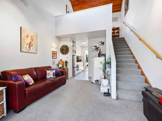 H/327 Hobsonville Road, Hobsonville