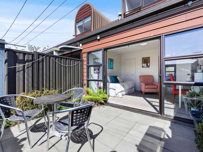 H/327 Hobsonville Road, Hobsonville