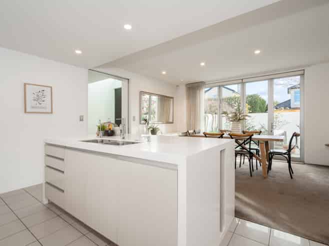 14 Stirling Street, Merivale