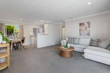 1/2 Doment Crescent, Orewa