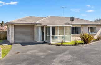 1/2 Doment Crescent, Orewa