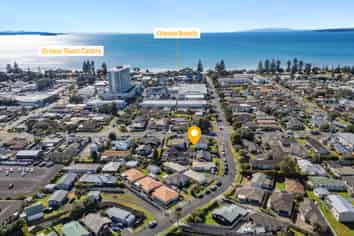 1/2 Doment Crescent, Orewa