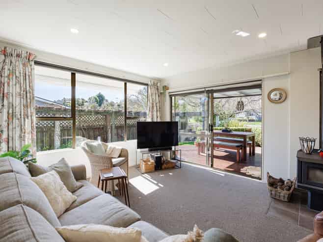 8 Tanner Street, Havelock North
