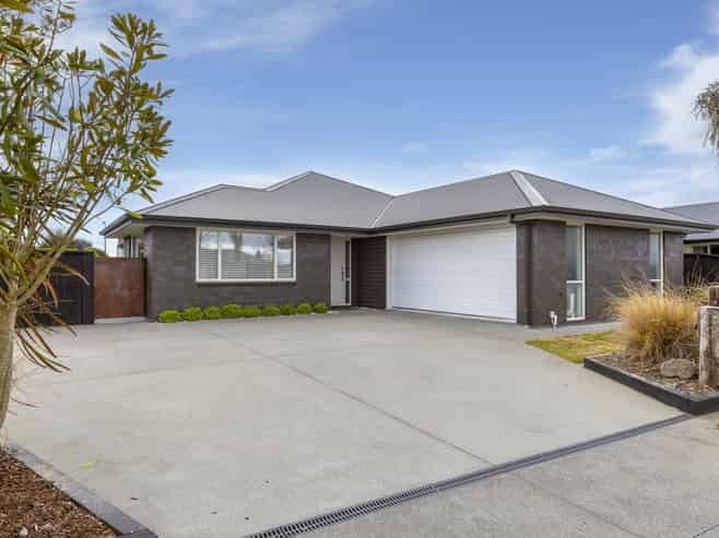8 Huka Heights Drive, Rangatira Park