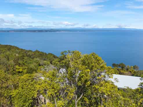 45 Whakamoenga Point, Acacia Bay