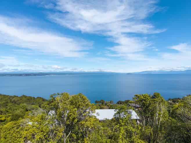 45 Whakamoenga Point, Acacia Bay
