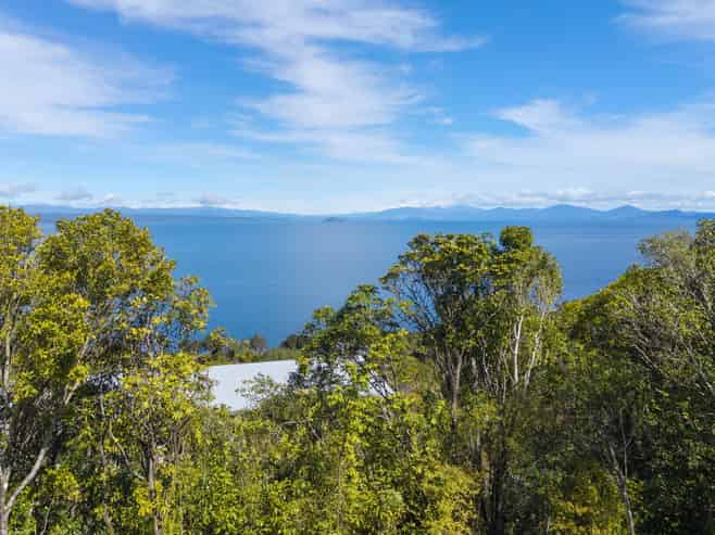 45 Whakamoenga Point, Acacia Bay