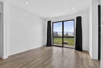 16 Toia Lane, Millwater